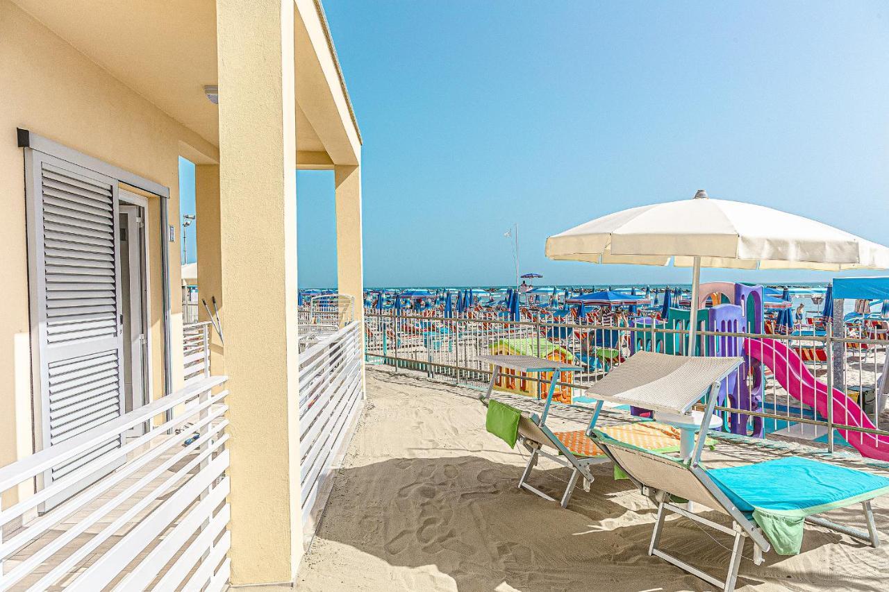 Hotel Royal Inn San Mauro Mare Exteriör bild